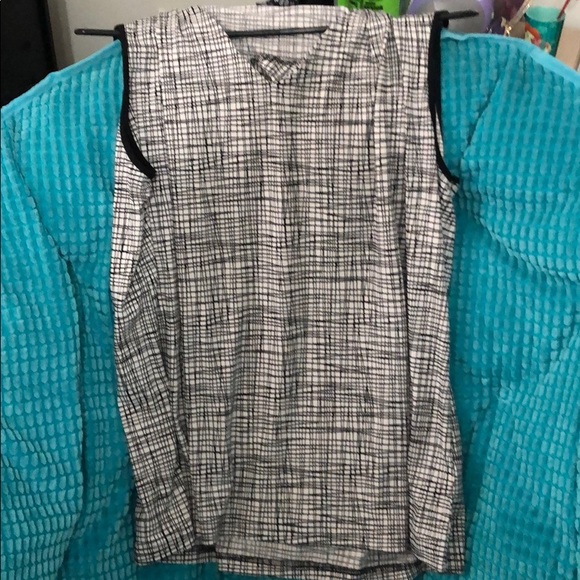 Tank top - Picture 2 of 5